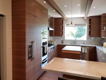 Walnut ktichen horizontal grn.