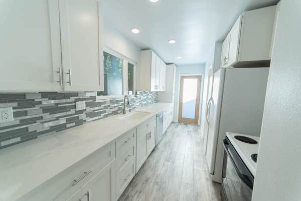 Blue contemporary kitchen