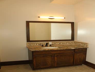 Hunting Lodge - Crook