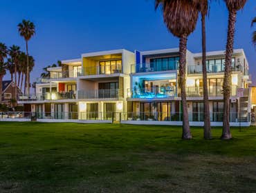 VEER Living This project was designed by an award-winning architect and features the highest levels of modern finishes. We were chosen by a nation-wide