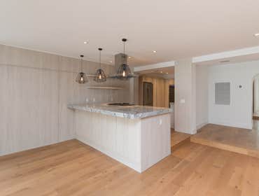 EUROPEAN OAK INSTALLATION