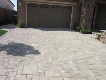 Pavers (Driveway)