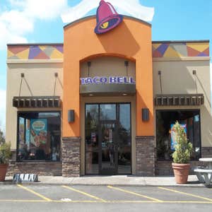 Taco Bell Exterior Painting