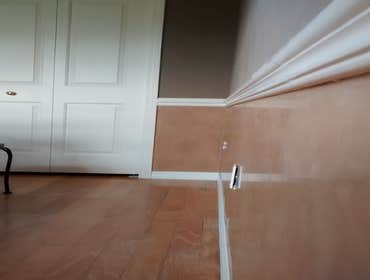 Italian plaster knee wall # 1