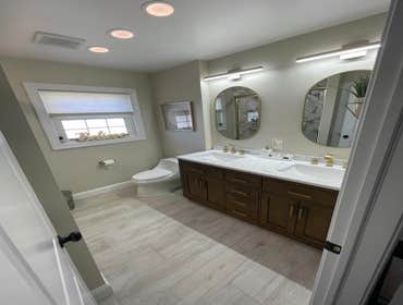 Photos from Dean Castagnaro Inc.