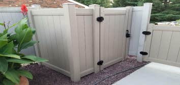 Vinyl Fence Projects