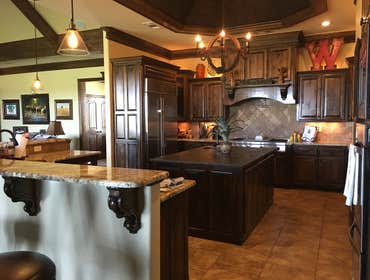 Kitchen/Dining Area