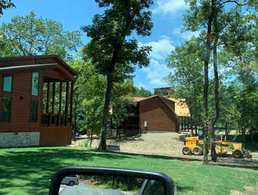 Contemporary Cabin - Hochatown, OK