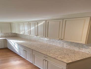 Residential Kitchen Remodel [Boxborough] OVERVIEW:
The kitchen is one of the most important rooms in your home, the room that you spend more time in t