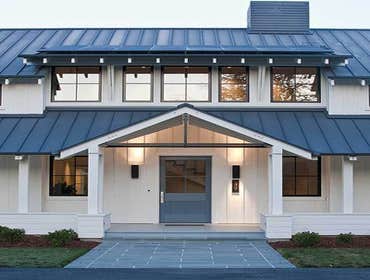 Roof remodeling – Beverly Hills Repair of the roof of a private house returns the former comfort to the premises. No high humidity and no harm to healt