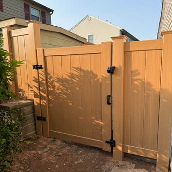 R&G Fence Inc
