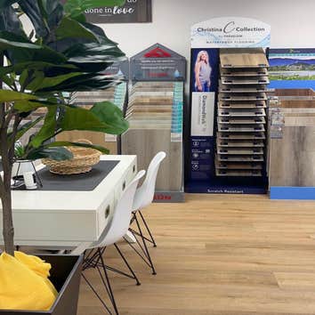 Decades Flooring