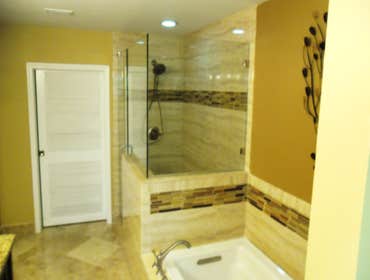 LynnLee Construction Group Custom Homes, Additions, Historical Renovations, Remodeling, Trade Professionals
Major Home Re-model (detached garage,
