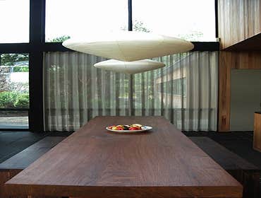 MID-CENTURY MODERN