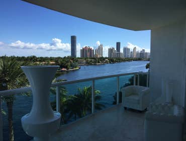 HAMPTON WEST # 508 AVENTURA