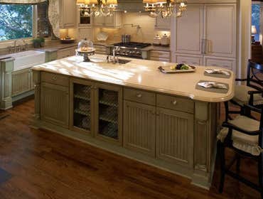 Huggy Bear Kitchens