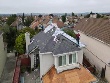 Photos by Barak Builders Group Inc #1 Roofing
Landscape
Kitchen
