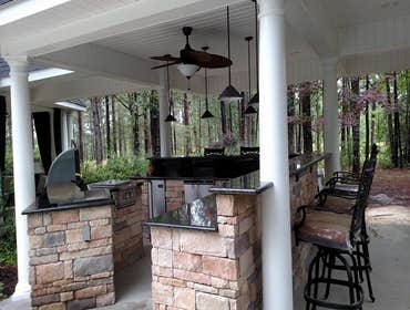 VARNADO BUILDERS CUSTOM