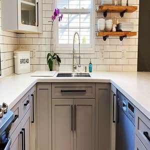 Custom Kitchen Cabinets
