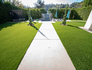 Studio City - Turf