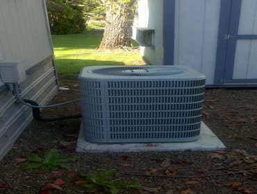 Heat pump install on another manufactored home This job was an install from word of mouth. ExtraordinAir did a neighbors home and this customer saw our