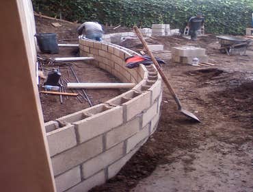 lower planter wall