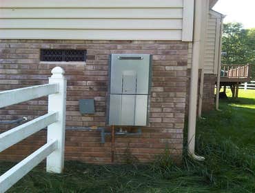 Outdoor Tankless Water Heater