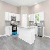 Kitchen/Open Floor Plan
