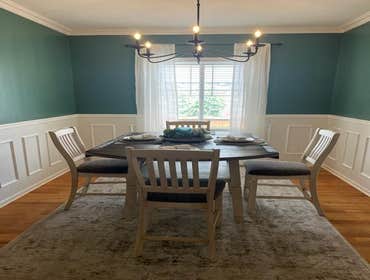Wainscot finish carpentry