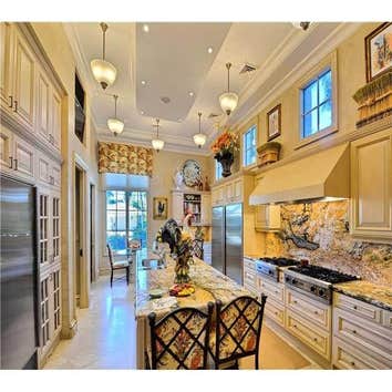 Formal Kitchen of Estate