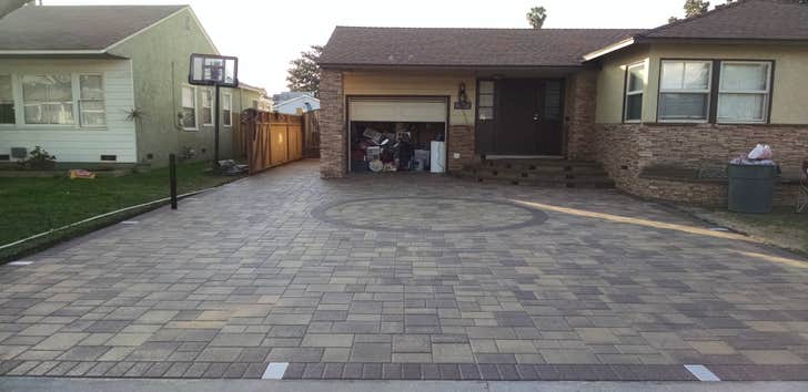 interlocking paver driveway
