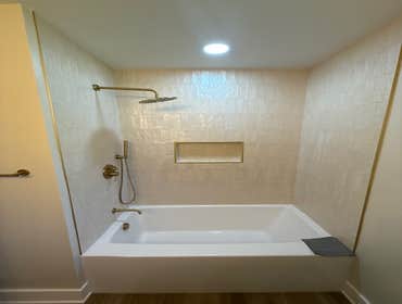 Update Tub/Shower Combo