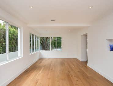 EUROPEAN OAK INSTALLATION