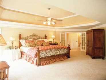Traditiona bedroom(Bose Const)
