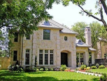 3307 St. John