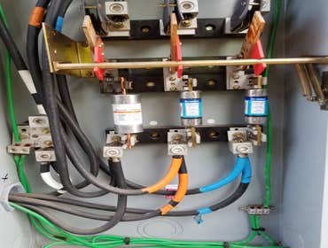 Photos by Myers Services #1 Change out 3 250amp buss fuses