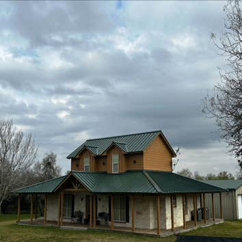 A.T Pioneer Roofing