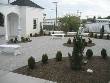 Riverside Landscape & Design Inc