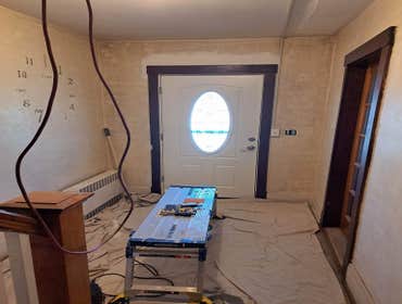 Before (foyer)