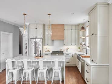 Jefferson Park - Natural Kitchen