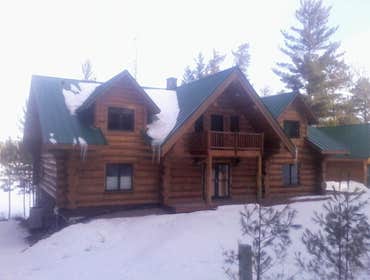 Log Home Carpentry and Restoration Along with window installation, insulation, and weatherization. Bathroom and kitchen remodels and
Custom built deck