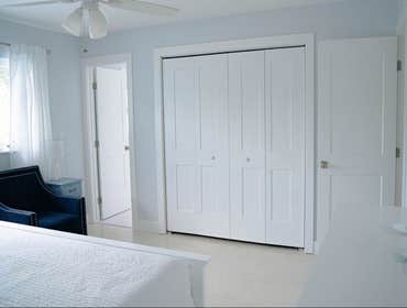 “Living Coastal” by Mahi Mahi Construction Whole house tear out and remodel
Refinished original Terrazo floors
Custom trim in bonus room
Marble backs