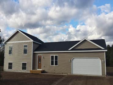 New Home Construction Archon, LLC builds new construction homes for sale in the Grand Traverse Area. The pictures here are from a recently sold home in