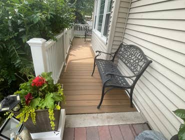 Install new Deck & pvc roiling project in Edison