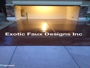 Colored concrete driveway