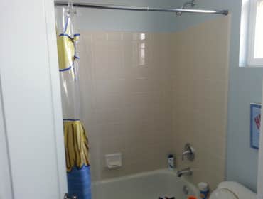 Project photos from W J Reynolds Tile Contracting Corporation TUB ENCLOSURES