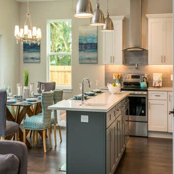 Hawk Construction & Renovation