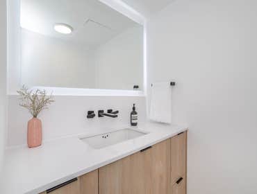 Photos by ENE BUILDERS #17