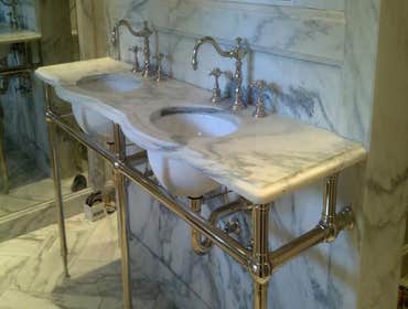 Custom Console Double Lavatory