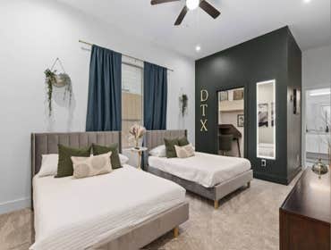Photos by Painter1 of Dallas #1